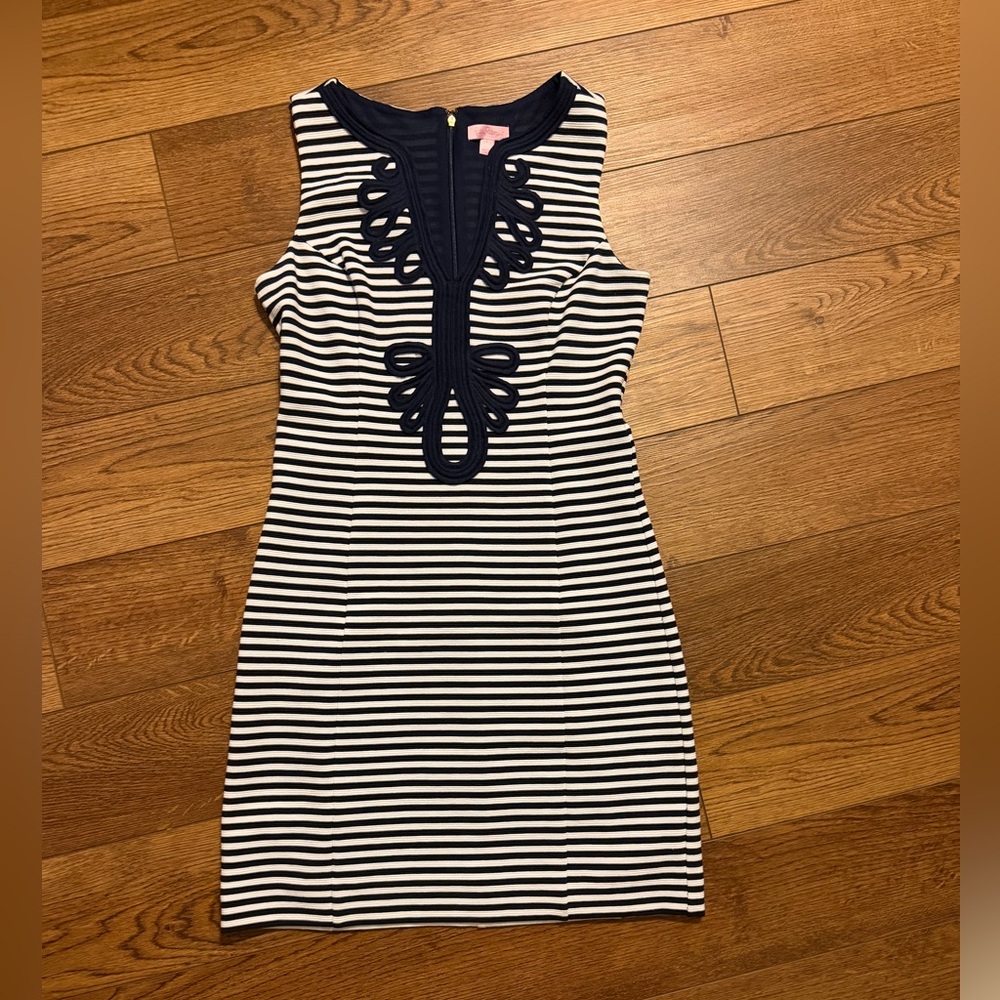 Lg Lilly Pulitzer Janice Shift Navy Striped Sleeveless Embellished Mini Dress